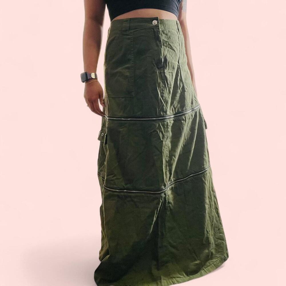 🖤 Y2K Green Cargo Maxi Skirt by Social Collision – Adjustable Length 🖤